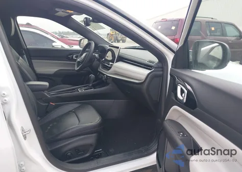 2025 Jeep Compass Limited 4X4 from USA, damaged, VIN 3C4NJDCN4ST614962